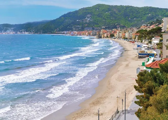 Casa Borgo 5 * Pietra Ligure